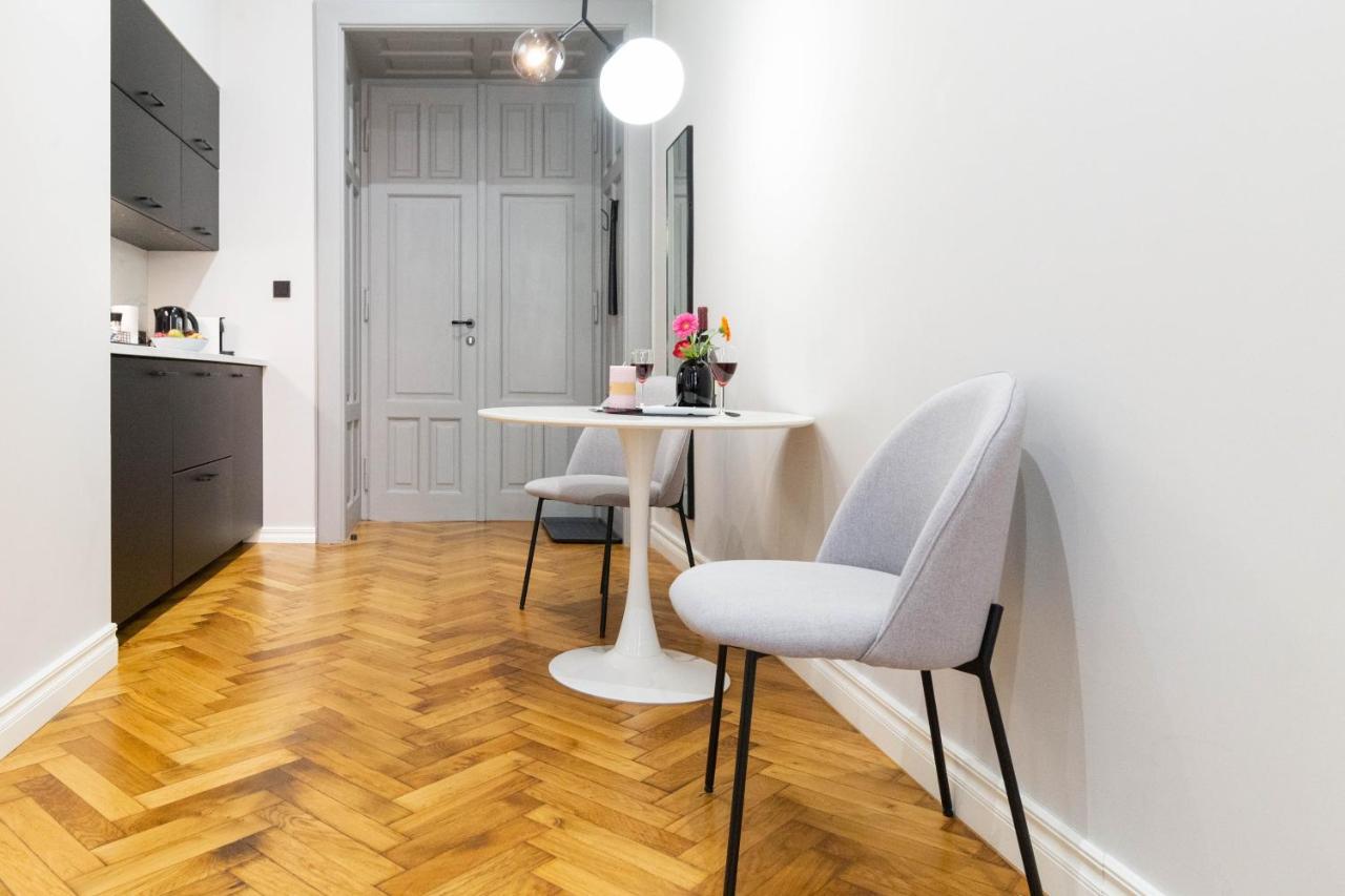 Nola Apartments Krasków Εξωτερικό φωτογραφία
